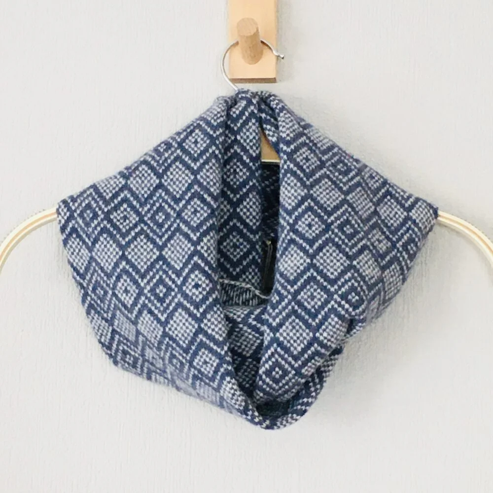 FinesseKnits, snood neck warmer soft merino lambswool navy blue and white