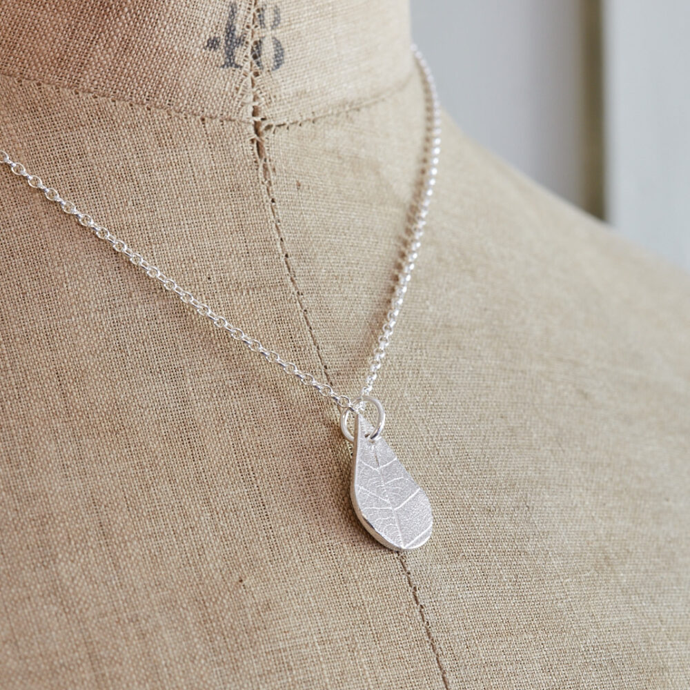 Little Red Hen recycled silver teardrop pendant with leaf patttern
