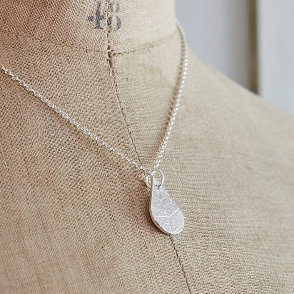 Little Red Hen recycled silver teardrop pendant with leaf patttern