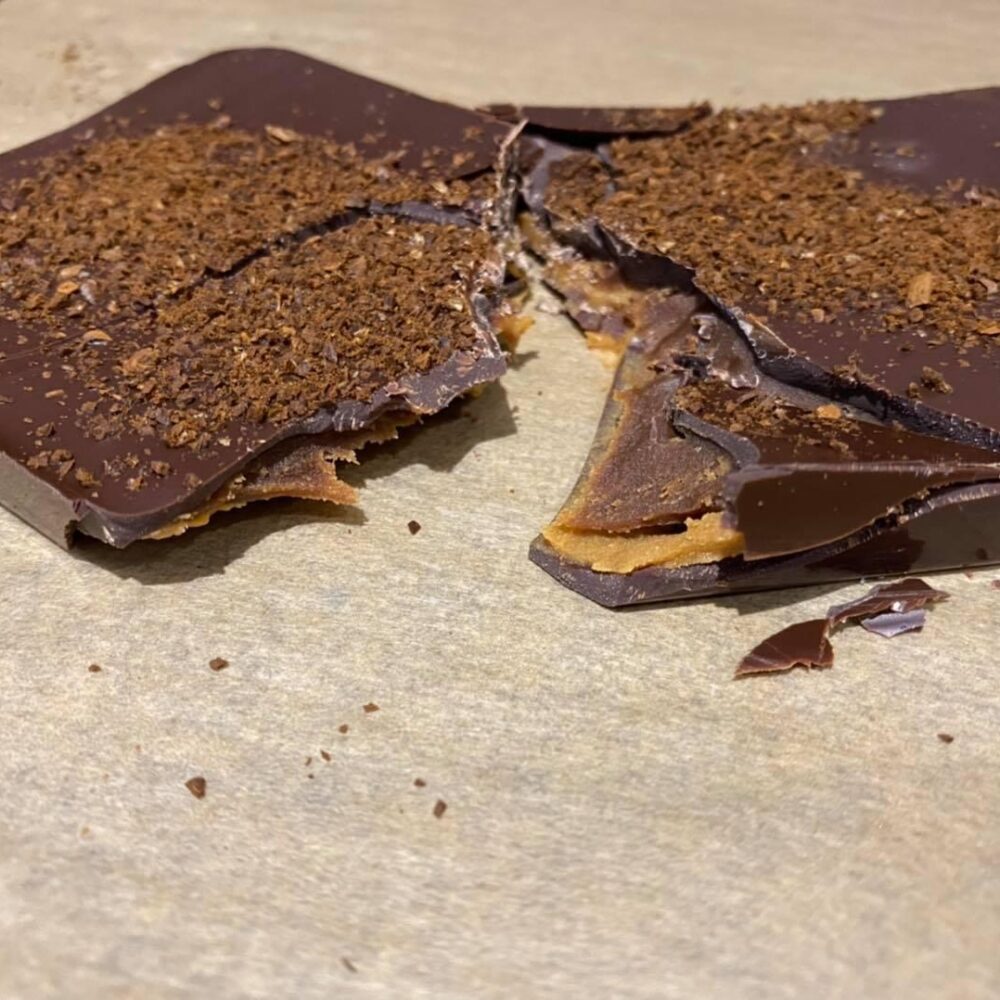 Cocoa drop, chocolate filled bar