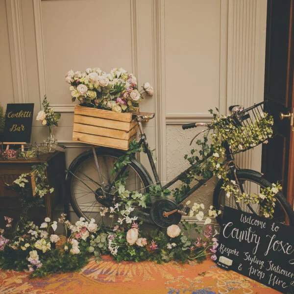 Confetti Bar and Props The Artisan Wedding Market, Worcestershire Etsy Team, RubyBelle Events