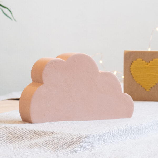 Freytilda, pale pink cloud decoration, designed and poured by Claire and Laetitia