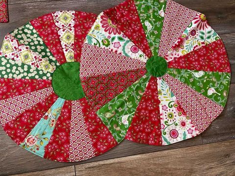 Cat & Mouse Stitches, Handmade quilts, bags, bunting, seasonal decor