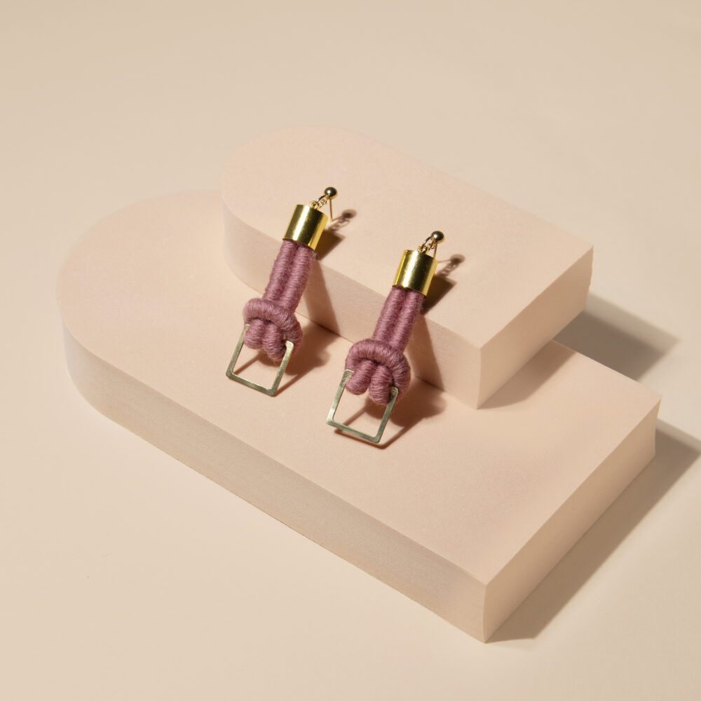 KNOTTINGER - BUCKLE KNOT EARRINGS