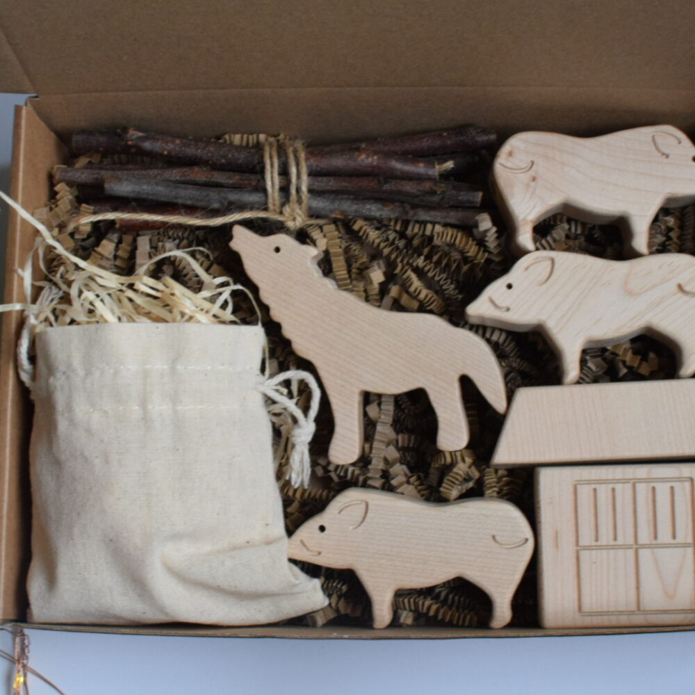 Little Ones, Three little pigs sensory box