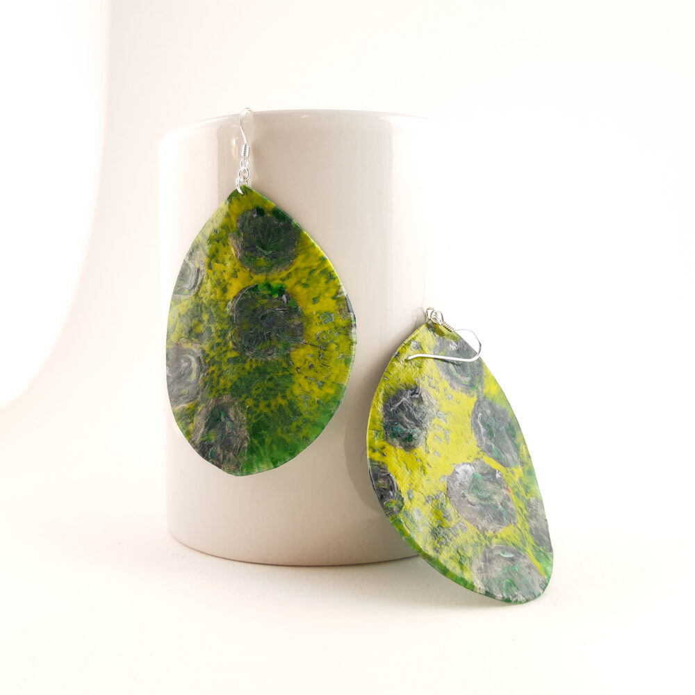 Khulelo Dangly earrings