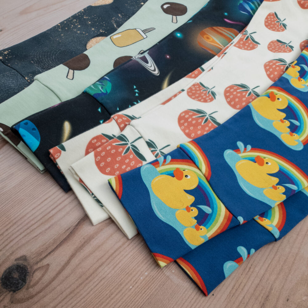 Simpson + C - Jazzy leggings cuffs ducks strawberries space ice cream