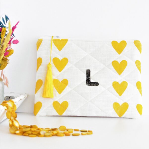purse with yellow hearts