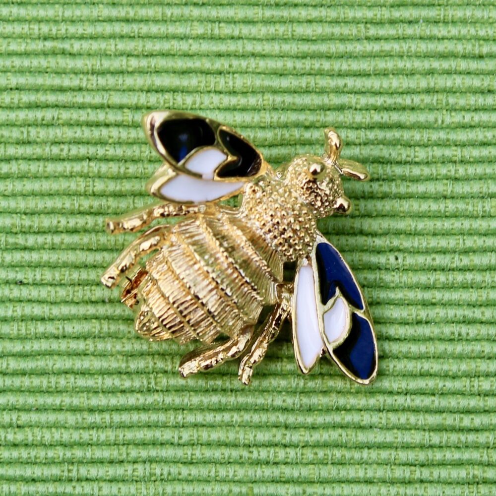 AUDRA’S BROOCHES