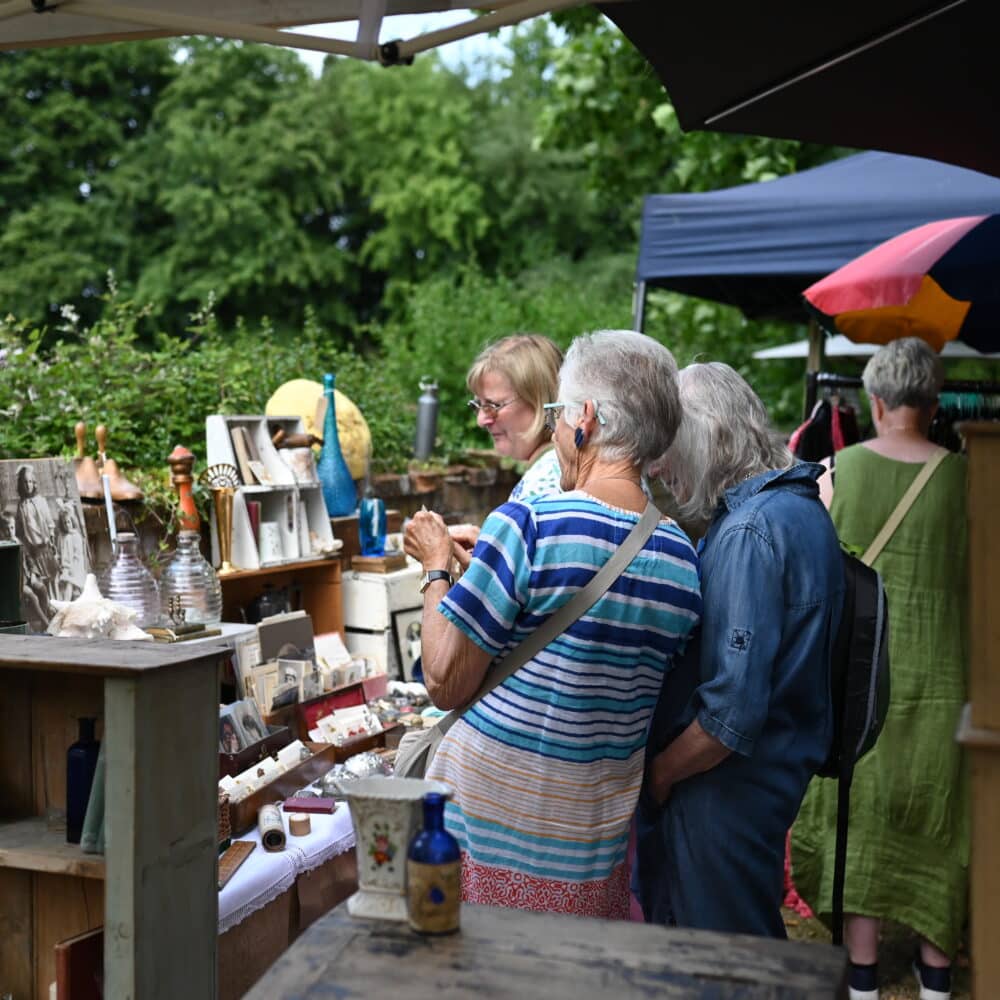 Vintage stalls