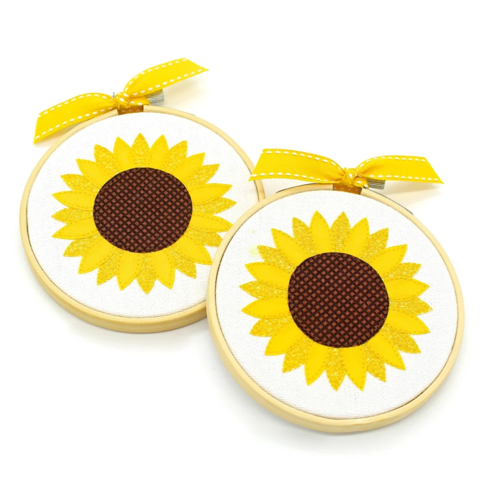 Mella's Makings - Sunflower Hoop Art