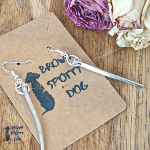 Brown Spotty Dog, Fork Tine Plain Earrings