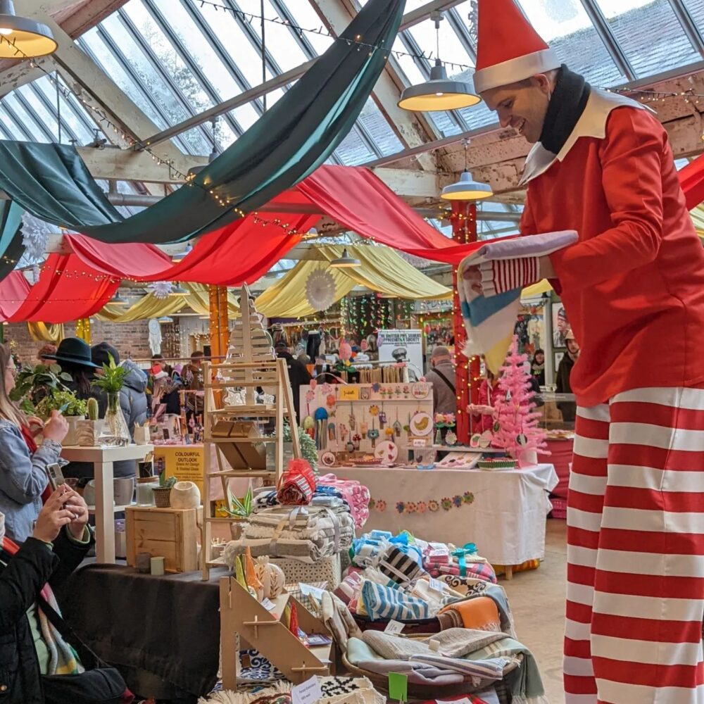 FarGo Christmas Makers Market Volume 1