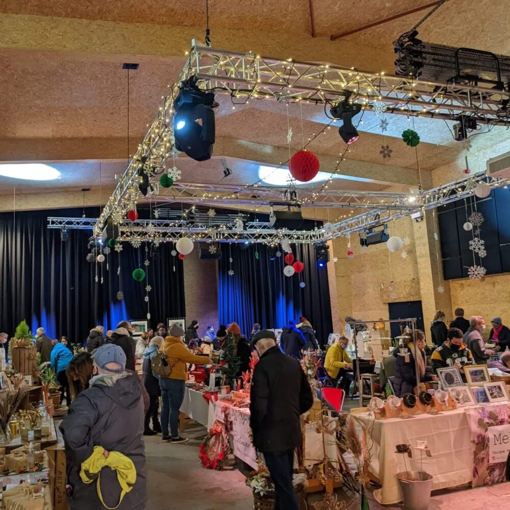 FarGo Christmas Makers Market Volume 1