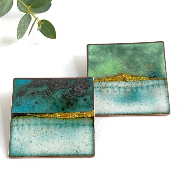 Landscape-enamel-brooch-green-blue-white-gold- Katie-johnston-jewellery