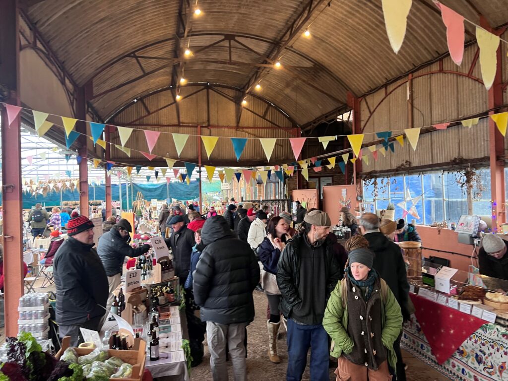 Market At The Fold in Bransford - market in action