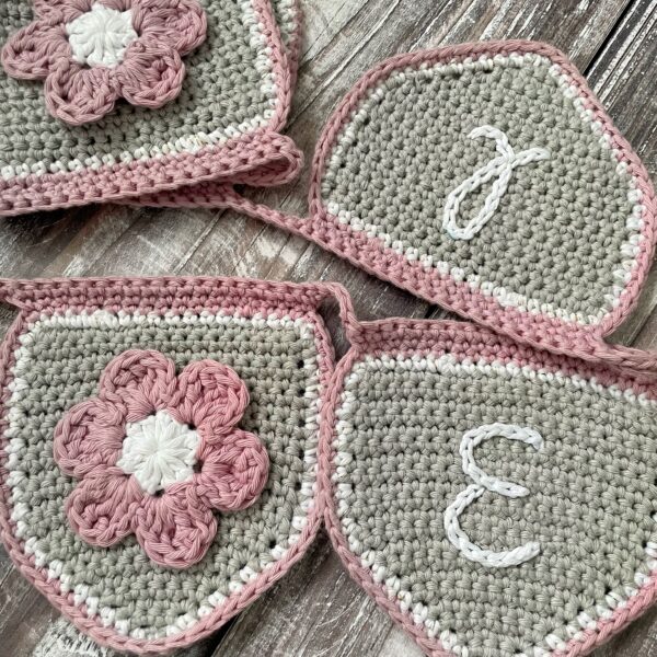 Tink and Reu | Crochet Flower Nursery Bunting