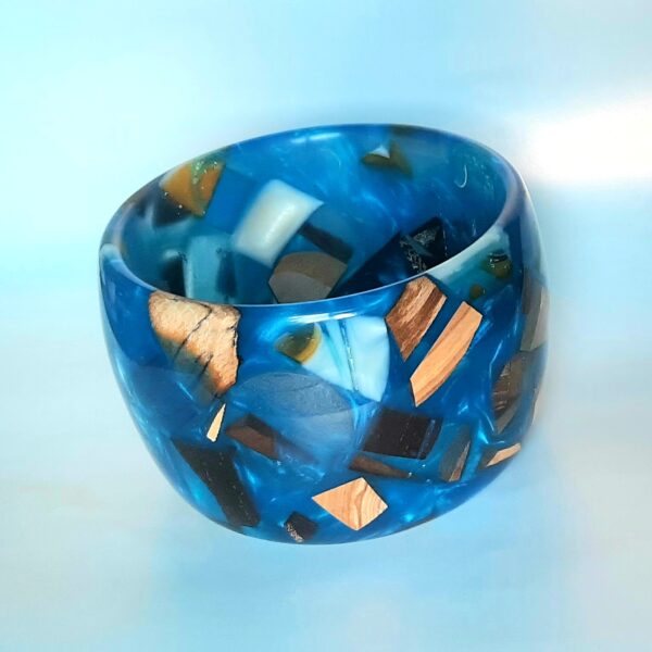 Hardwood and resin fruit bowl in peacock blue from Andy Firth Bespoke