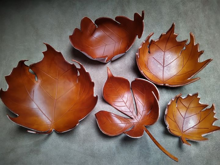 Ashfields Leather, leather leaf shaped bowl