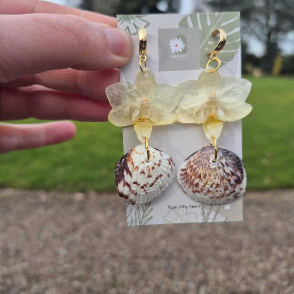 Tiger Lilly Resin