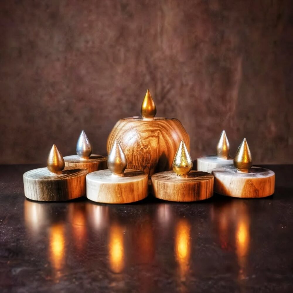Waney Grain's Chatsworth Grown squat tealight holder and gilded tealights