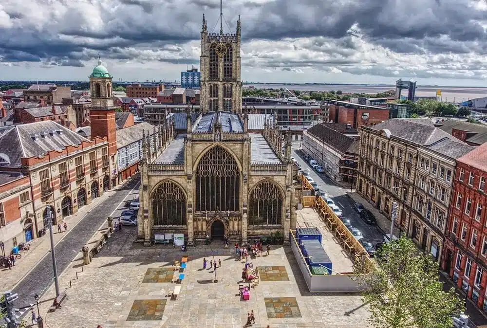 Trinity Sq, Hull Minster