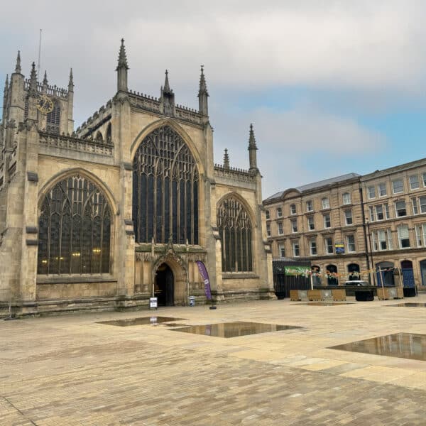 Trinity Sq, Hull Minster