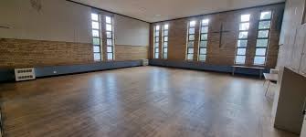 indoor image of teh cornerstone church