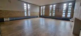 indoor image of teh cornerstone church