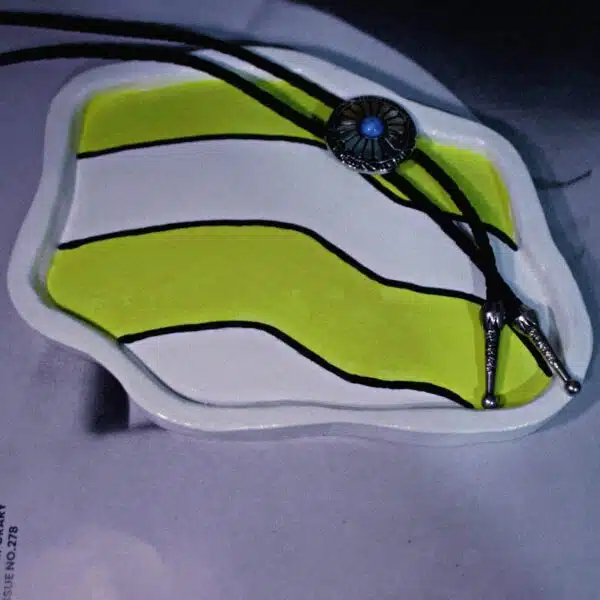 Bee Free - Chat Noir Handmade Manchester Inspired Air Dry Clay Trinket Tray